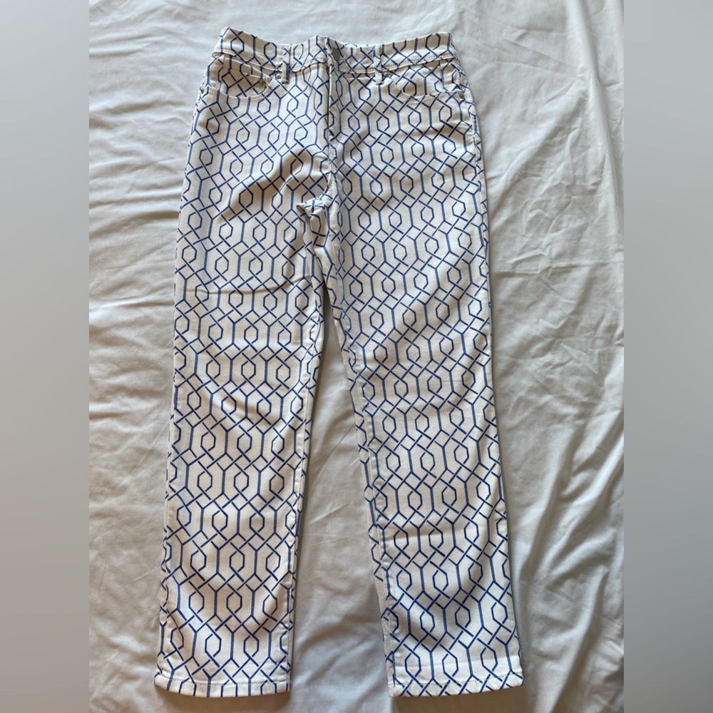 Chico’s Slimming Trellis Tile Girlfriend crop size 0 - Picture 4 of 12